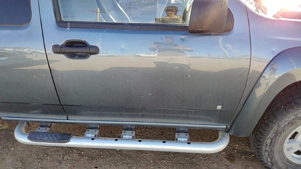2006 GMC Canyon Front Door RH Stealth Gray 46U — photo 2