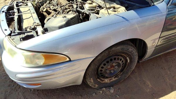 2000-2004 Buick Lesabre Buick Lesabre Driver Left Front Fender Oem Silver Blue — photo 1