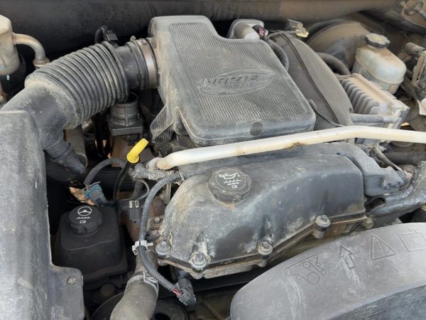 2004-2005 Buick Rainier Valve Cover Oem 4.2L 12591994 — photo 2