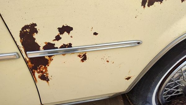1977-1984 Cadillac Deville Passenger Right Moulding From Fender Oem Trim Strip — photo 1