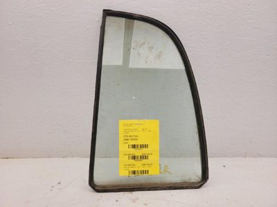 1999 Suzuki Grand Vitara Driver Rear Door Vent Glass Small Side Window Oem