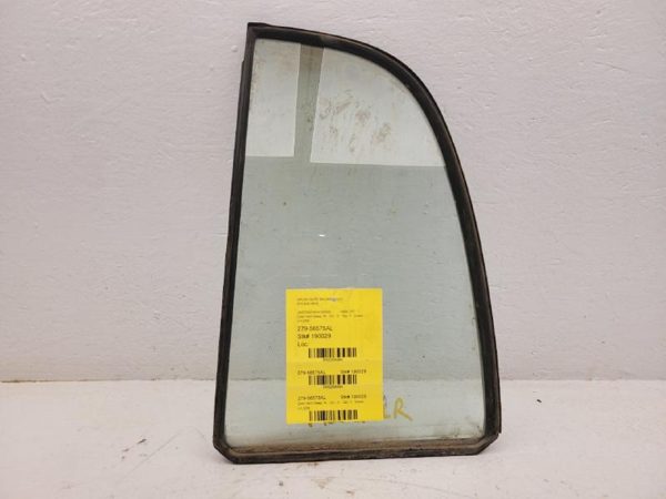 1999 Suzuki Grand Vitara Driver Rear Door Vent Glass Small Side Window Oem — photo 1