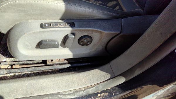 06-14 Vw Jetta Driver Left Side Power Seat Switch With Trim Panel Oem Gray — photo 3