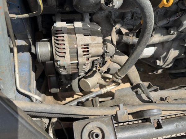 2010-2012 Nissan Sentra Alternator 2.0L 23100Zw40B — photo 4