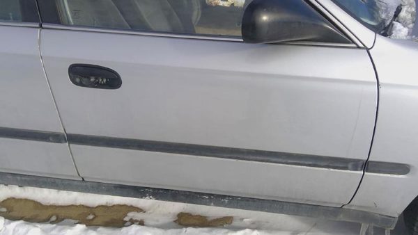 1998 Honda Civic Front Door RH Silver — photo 1