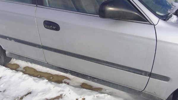 1998 Honda Civic Front Door RH Silver — photo 3