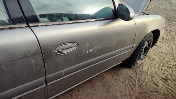 1997 Buick Century Front Door RH Silver — photo 4