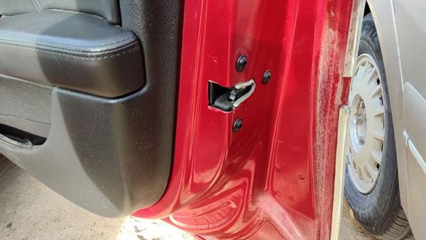 2006-2010 Buick Lucerne Passenger Right Front Door Latch With Rods/Cables Oem — photo 3