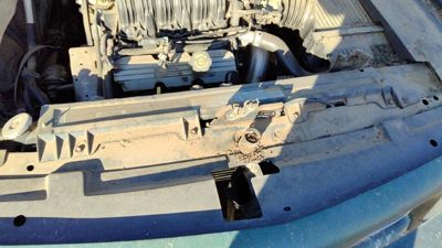 1990-1999 Olds 88 Top Plastic Cover Above Radiator Support Sight Shield Oem