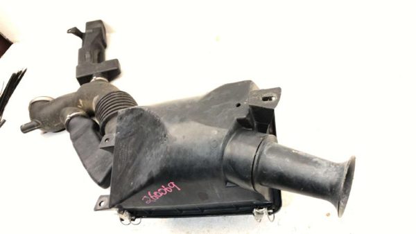 03-04 Town Car Complete Air Intake Cleaner Filter Box Housing With Tube Oem 4.6L — photo 13