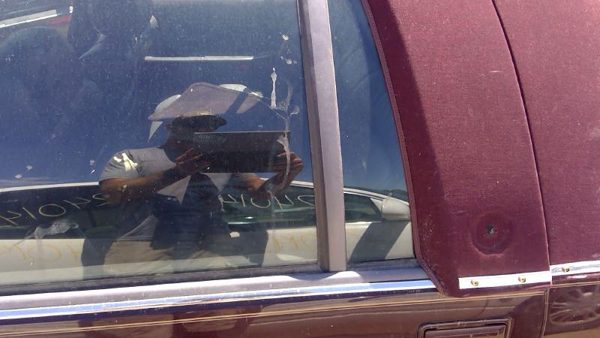 1993 Cadillac Fleetwood Driver Left Rear Vent Window Back Door Glass With Frame — photo 7