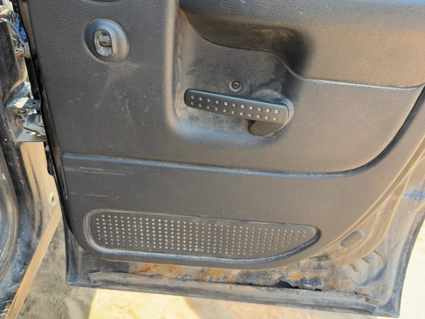 02-05 Ram 1500 Passenger Right Rear Door Trim Panel Switches Back Dark Gray V9Dv — photo 2