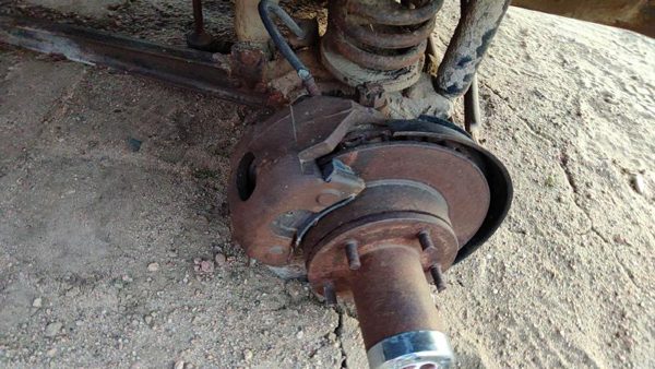 1975-1979 Ford F150 Passenger Right Front Brake Caliper With Mount Bracket Oem — photo 2