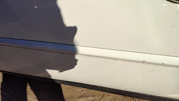 05-09 Lacrosse Driver Left Front Moulding From Door Oem Trim Strip White 40U — photo 4