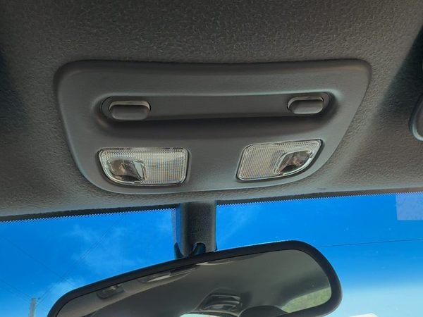 00-05 Lesabre Center Overhead Console Oem Dome Light Map Lamp Cubby Gray 93C — photo 4