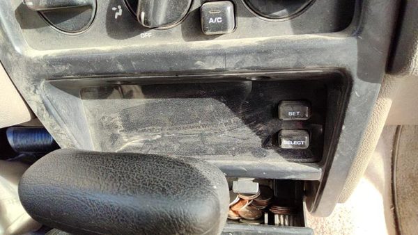 1993-1995 Jeep Grand Cherokee Dash Display Screen Info Center Oem — photo 4