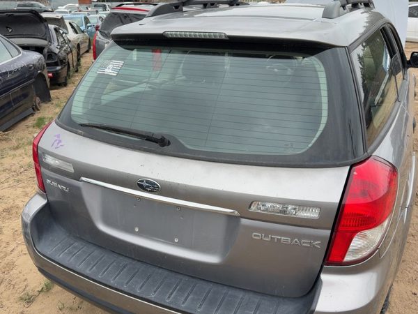 2009 Subaru Legacy Trunk/decklid/hatch/tailgate Silver Slq — photo 3