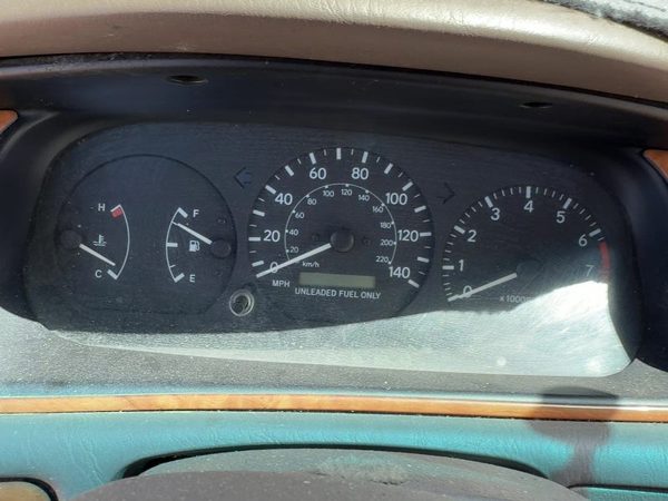 1997-2001 Toyota Camry Speedometer Instrument Cluster Gauges Dash OEM 8385233030 — photo 2