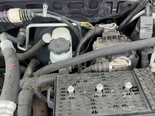 05-06 Chevy Equinox Power Brake Booster With Master Cylinder Pair Set Oem 3.4L — photo 3