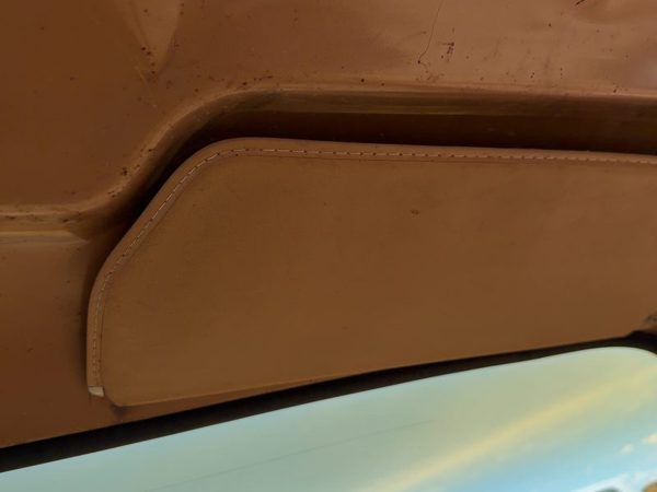 1980 Chevy Silverado C20 Passenger Right Sun Visor Oem Tan — photo 2