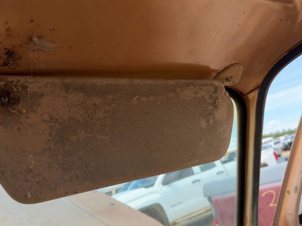 1980 Chevy Silverado C20 Passenger Right Sun Visor Oem Tan — photo 4