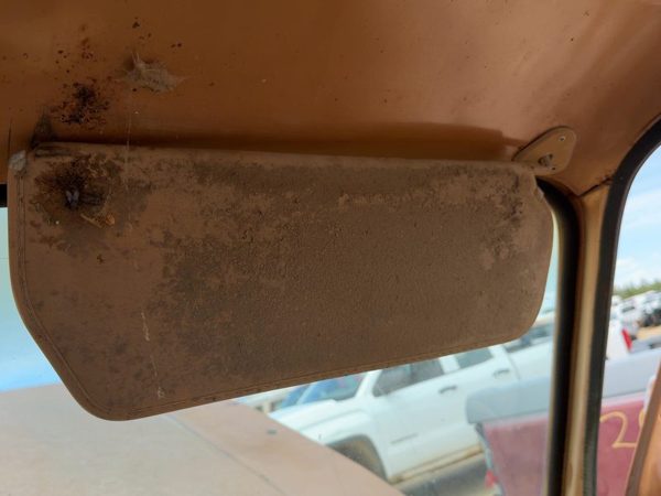 1980 Chevy Silverado C20 Passenger Right Sun Visor Oem Tan — photo 7