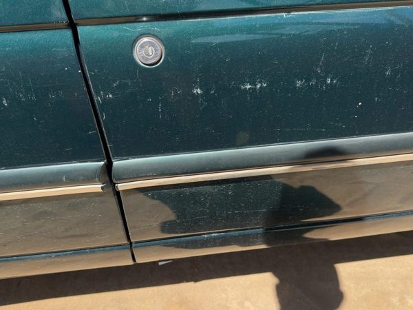 95-01 Chevy Lumina Passenger Right Front Moulding From Door Trim Strip 88959069 — photo 5