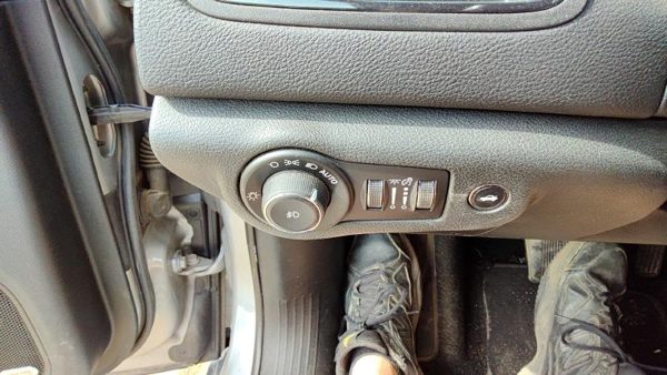 15-17 Chrysler 200 Dash Headlight Switch Control Knob Oem — photo 2