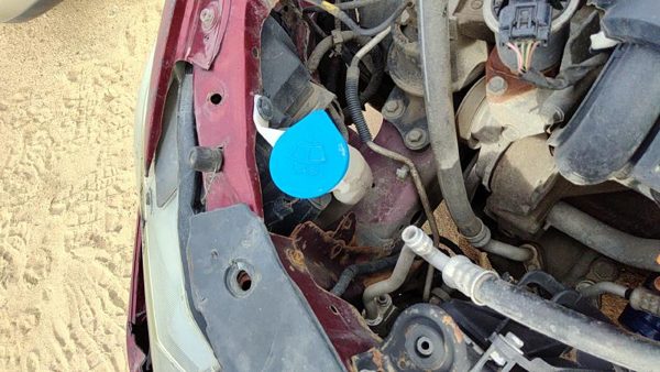 10-14 Honda Insight Windshield Washer Fluid Reservoir With Pump Oem Wiper Tank — photo 2