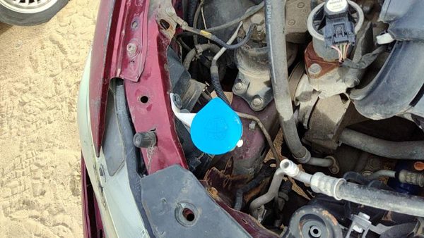 10-14 Honda Insight Windshield Washer Fluid Reservoir With Pump Oem Wiper Tank — photo 4
