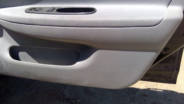 2008 Chevrolet Cobalt Front Door Trim Panel Chevy RH Passenger Right Inside OEM — photo 7