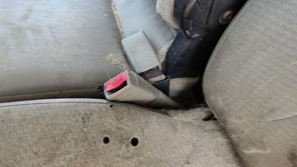 03-05 Ram 2500 Driver Left Front Seat Belt Buckle Receiver Regular Cab Taupe L5 — photo 1