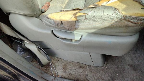 05-10 Honda Odyssey Passenger Right Side Seat Trim Panel Oem Gray — photo 5