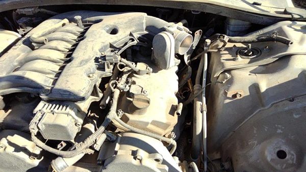 2006 Chrysler 300 Driver Left Valve Cover Oem 3.5L 4792879Ac — photo 2