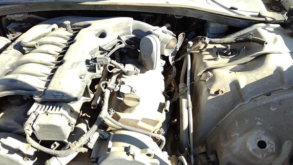 2006 Chrysler 300 Driver Left Valve Cover Oem 3.5L 4792879Ac — photo 1