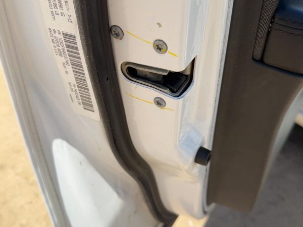 2013-2016 Dodge Dart Driver Left Front Door Latch With Rods/Cables Oem — photo 3