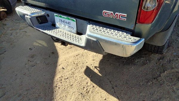 2004-2012 Gmc Canyon Rear Bumper With Mount Brackets Oem Back Step Dented Chrome — photo 5