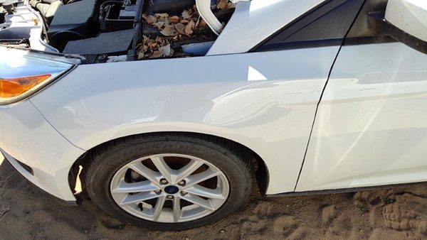 2012-2018 Ford Focus Driver Left Front Fender Oem White Yz Bm5Z16006A — photo 1