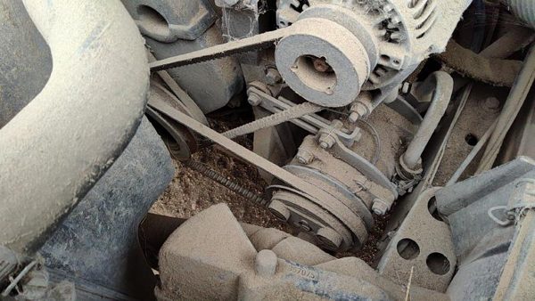1985-1995 Volvo 740 Mount Bracket Set For Alternator Oem — photo 6