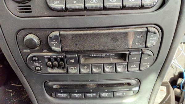 1999-2002 Chrysler 300M Stock Radio Oem Factory Stereo Cd Player — photo 4