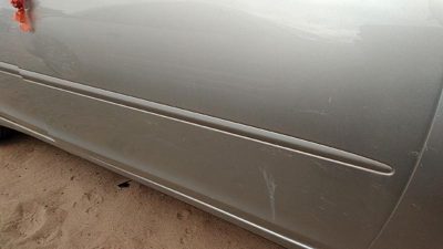 02-06 Camry Passenger Right Front Moulding From Door Trim Strip 1C8 Lunar Mist