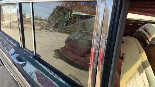 1984-1991 Jeep Grand Wagoneer Passenger Right Rear Side Window Door Glass Back — photo 3