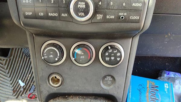 2008-2010 Nissan Rogue Temperature Control Module In Dash Heater Ac Head Unit — photo 3