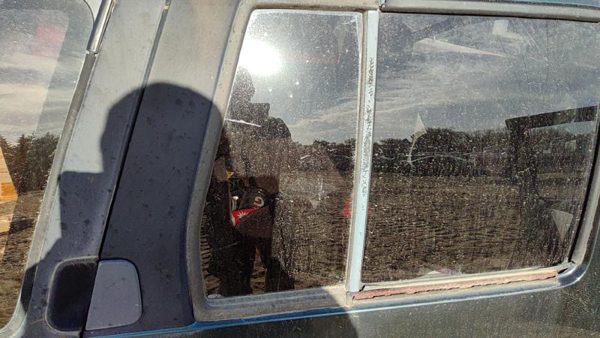 90-95 Pathfinder Passenger Right Rear Vent Window Back Door Glass With Frame Oem — photo 3