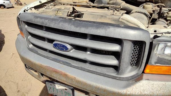 1999 Ford F250 Grille Super Duty White — photo 5