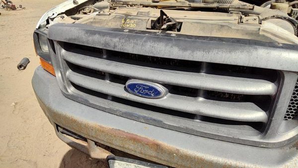 1999 Ford F250 Grille Super Duty White — photo 6