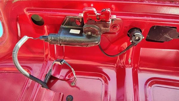 1988-1996 Grand Prix Trunk Latch Oem 2 Door 12391909 — photo 2