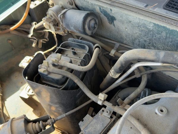 1995 Isuzu Rodeo Fuel Vapor Canister Oem Charcoal Housing 3.2L 8170951150 — photo 3