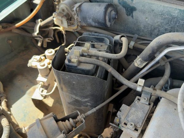 1995 Isuzu Rodeo Fuel Vapor Canister Oem Charcoal Housing 3.2L 8170951150 — photo 4