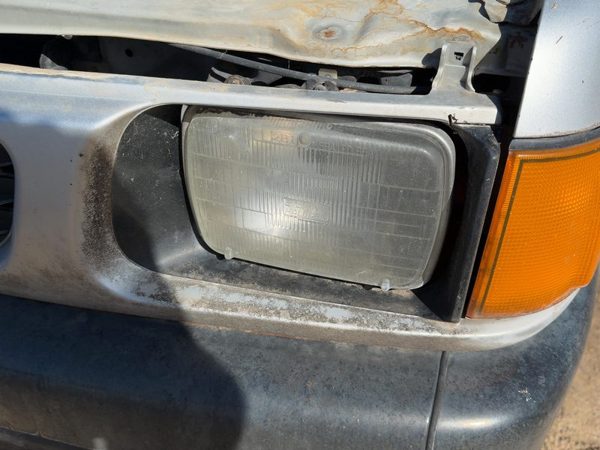 1988-1995 Isuzu Pup Driver Left Head Light Oem Front Lamp 8944345572 — photo 2